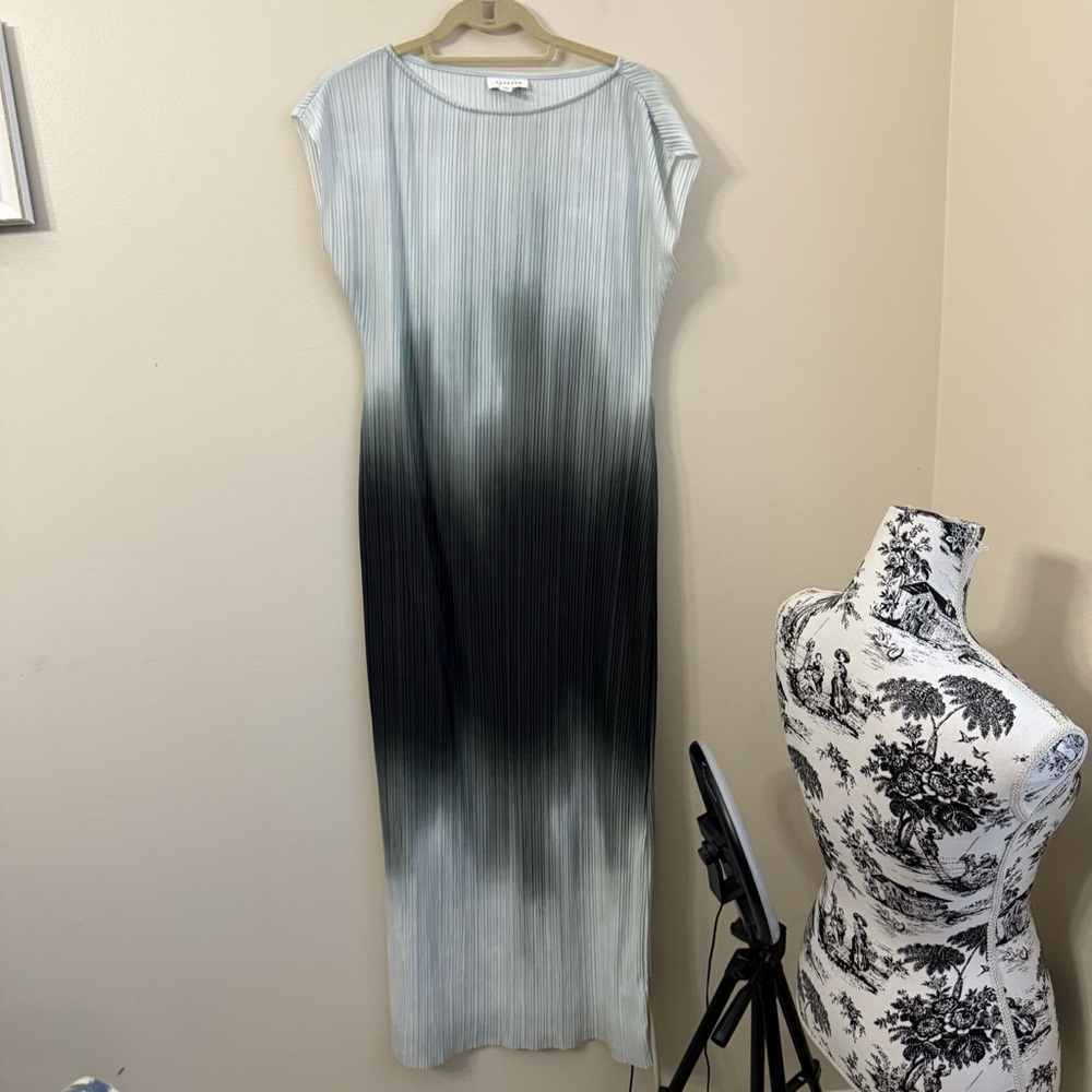 Topshop ombre textured colum jersey dress in multi Size 4-6